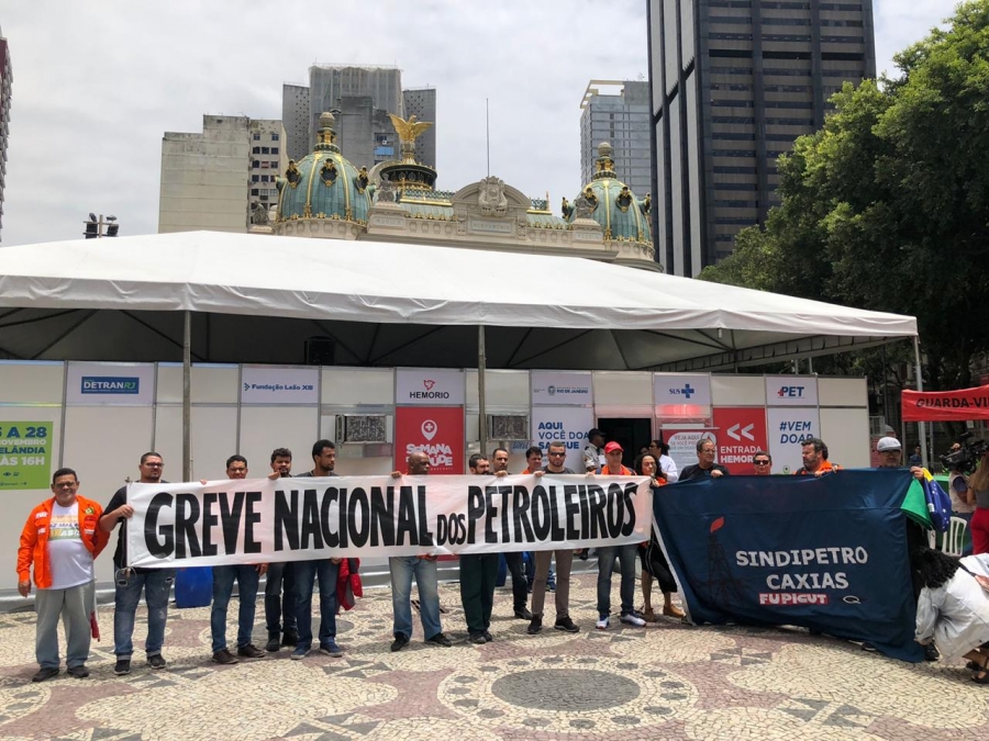 Greve dos petroleiros mobiliza doações de sangue pelo país