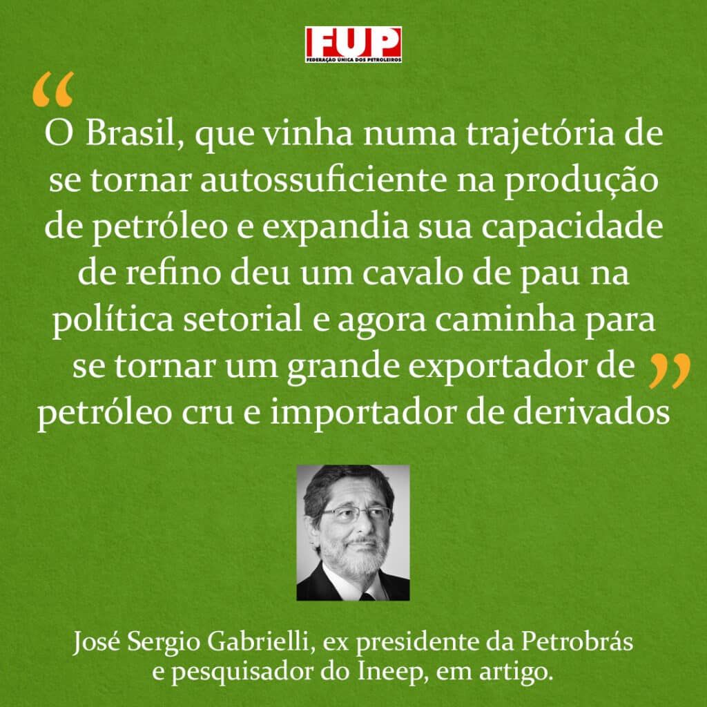 Bolsonaro dá cavalo de pau na trajetória de autossuficiência em petróleo e  relega país à venda de óleo cru e importação de derivados | FUP - Federação  Única dos Petroleiros