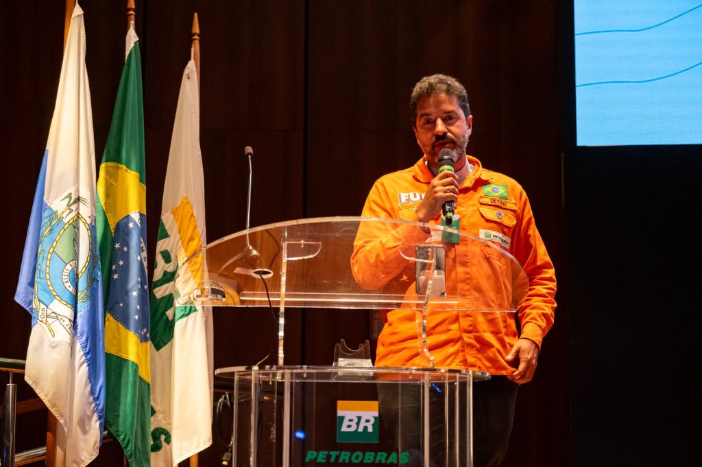 WhatsApp Image 2025-10-15 at 16.42.34 (1)