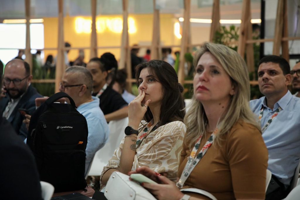 WhatsApp Image 2025-11-13 at 20.28.21 (1) WhatsApp Image 2025-11-13 at 20.28.21 (1)